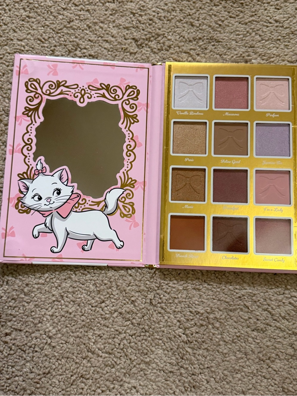 Disney Aristocats Marie Eyeshadow Palette - Pink & Gold 12 shades - Picture 2 of 3